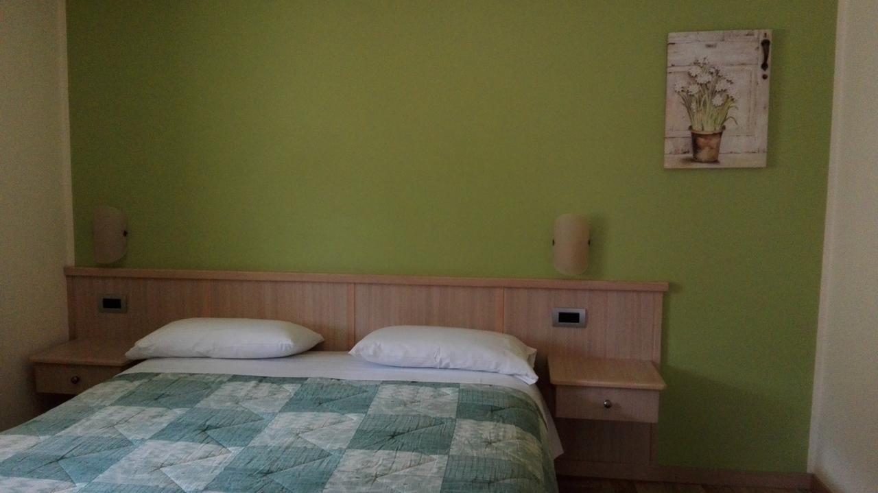 Garni Delia Hotel Livigno Kültér fotó