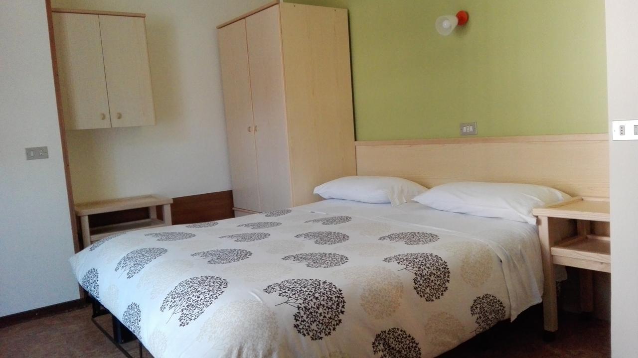 Garni Delia Hotel Livigno Kültér fotó