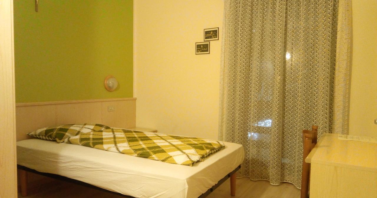 Garni Delia Hotel Livigno Kültér fotó
