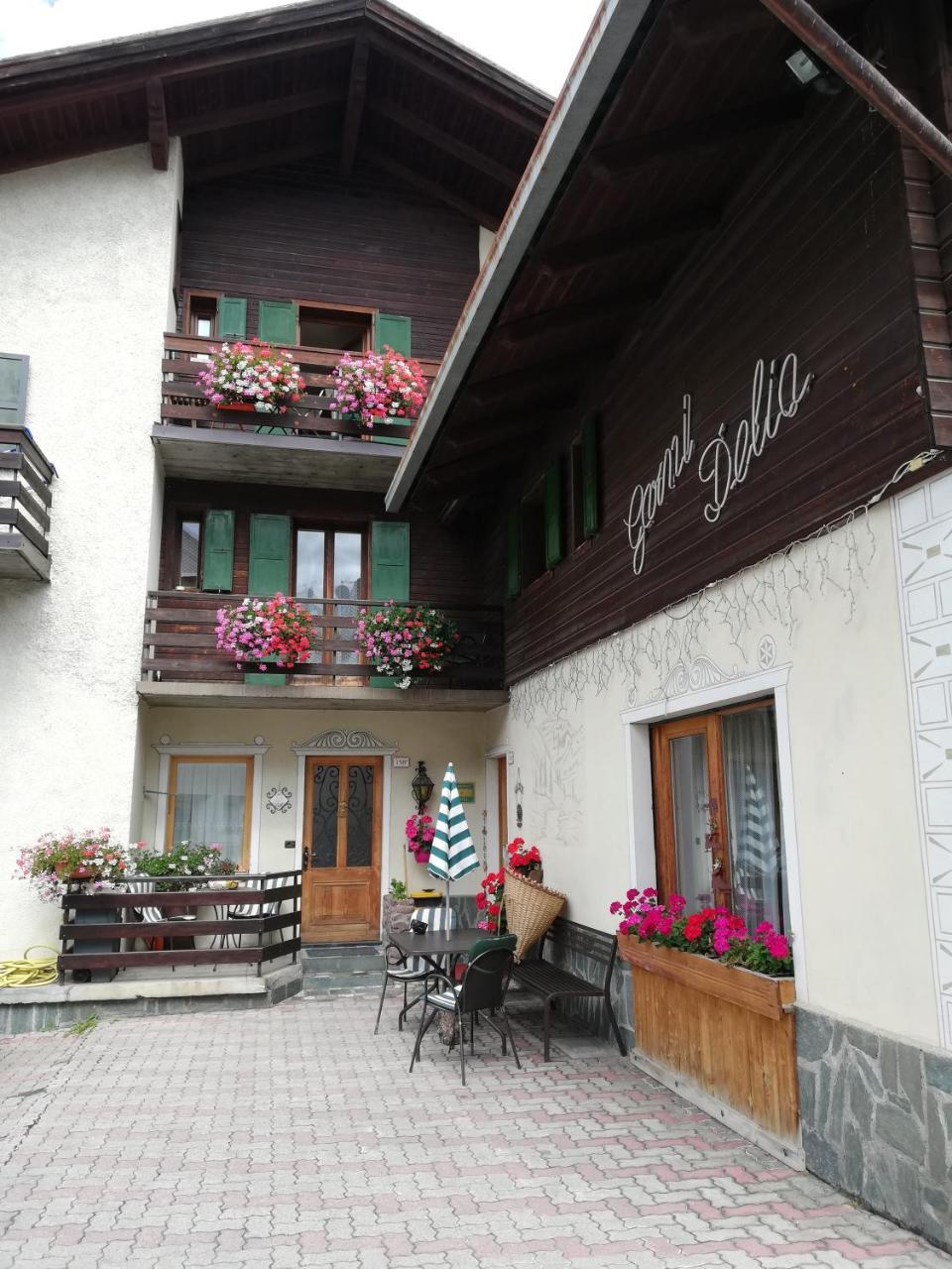 Garni Delia Hotel Livigno Kültér fotó