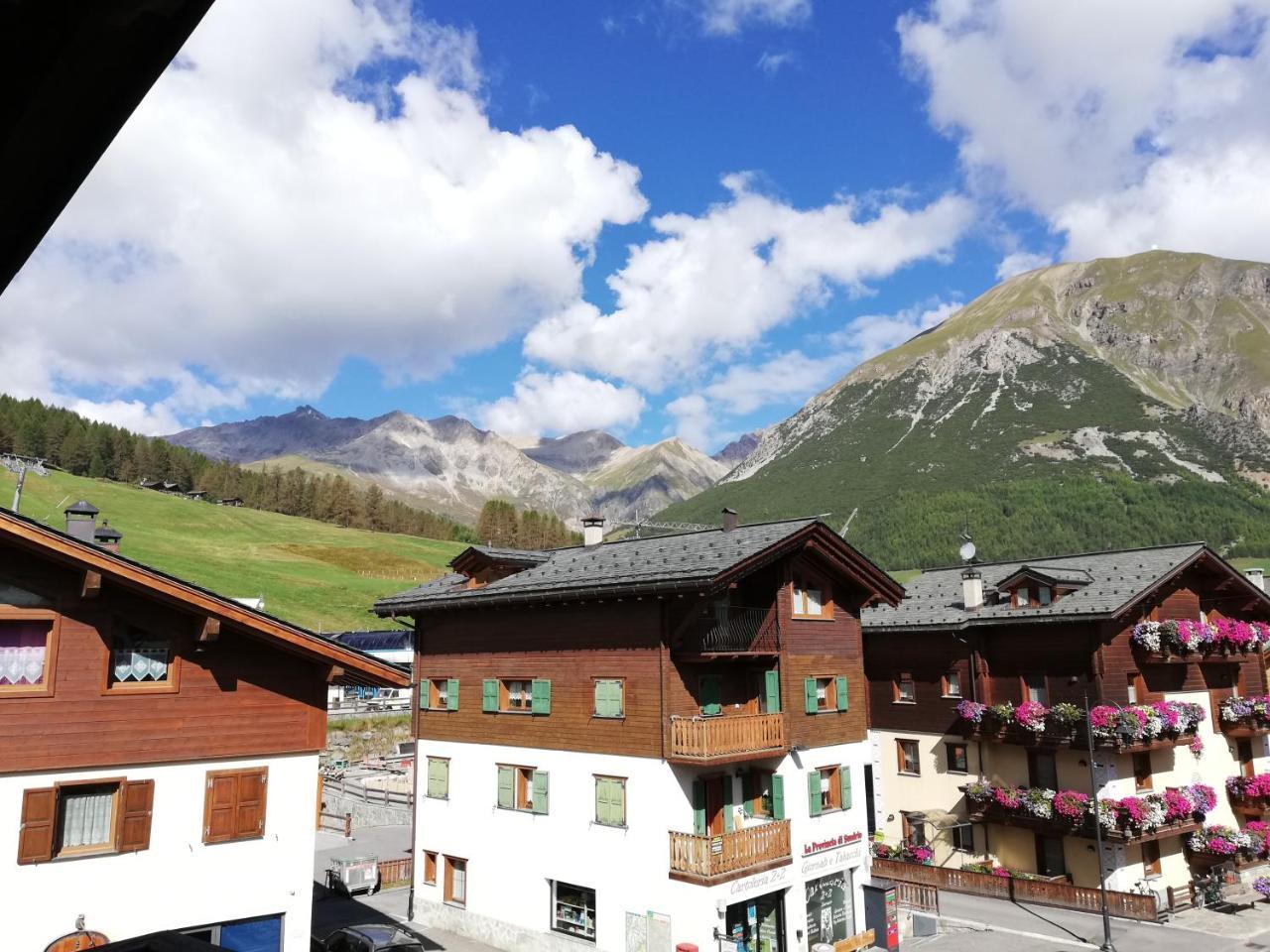 Garni Delia Hotel Livigno Kültér fotó